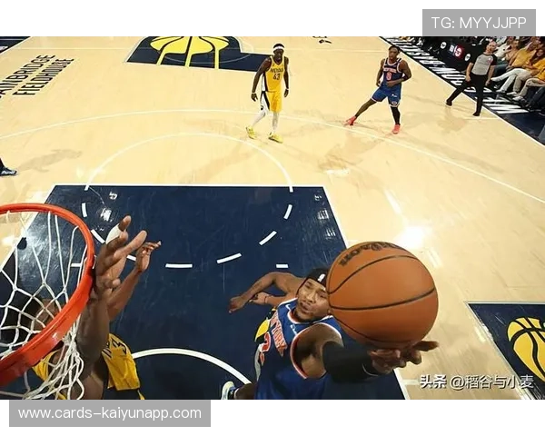 尼克斯双后场连线助力反超