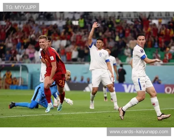 摩纳哥门将关键救险，客场防守贡献巨大